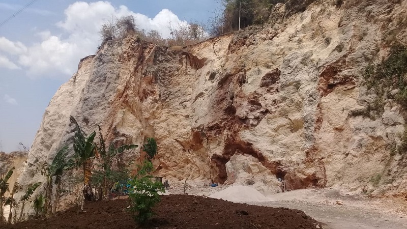 Salah satu lokasi pertambangan di Sukolilo. Difoto pada Senin (7/10/2019)/Clakclik.com