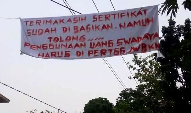 Spansuk protes warga Desa Arumanis, Jaken, Pati / istimewa