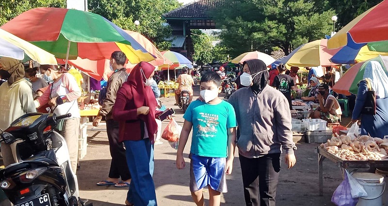 Suasana Pasar Puri, Pati, Jum'at (9/7/2021), Jam 16.30 WIB / Foto: Clakclik.com